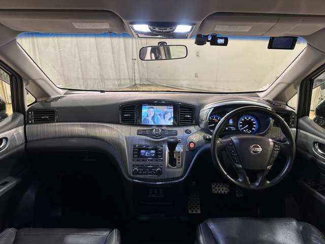 NISSAN ELGRAND  4WD 2014 Image 31