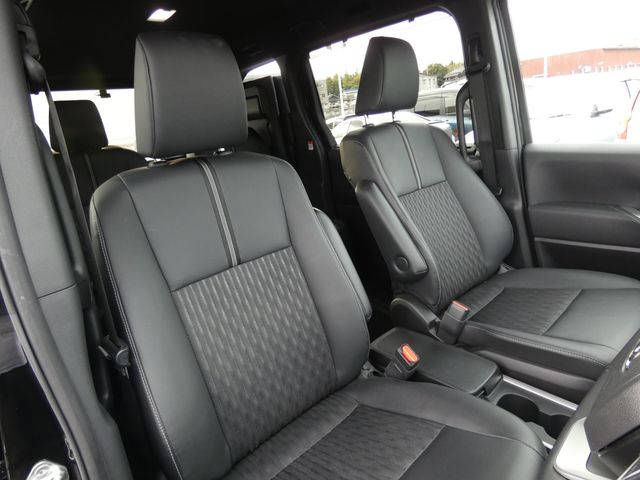 TOYOTA NOAH HYBRID 2024 Image 31