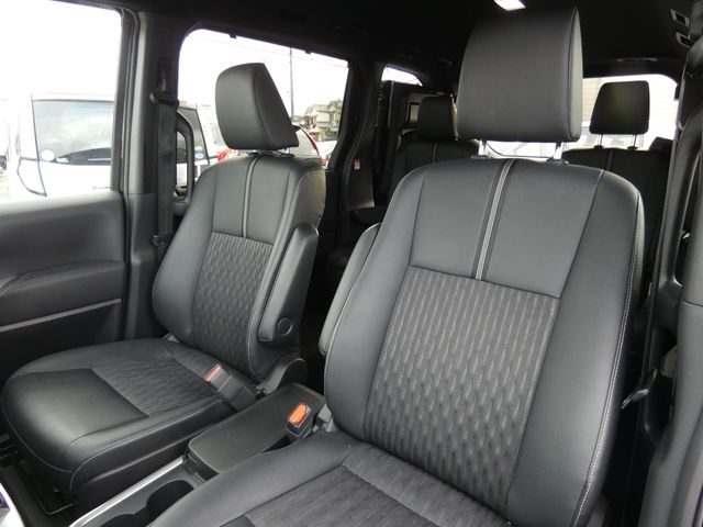 TOYOTA NOAH HYBRID 2024 Image 31