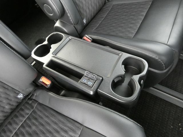 TOYOTA NOAH HYBRID 2024 Image 31