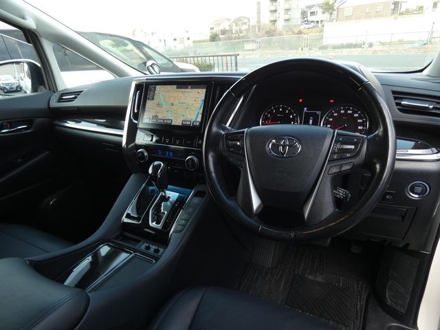 TOYOTA ALPHARD 2018 Image 31