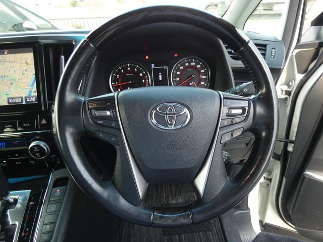 TOYOTA ALPHARD 2018 Image 31