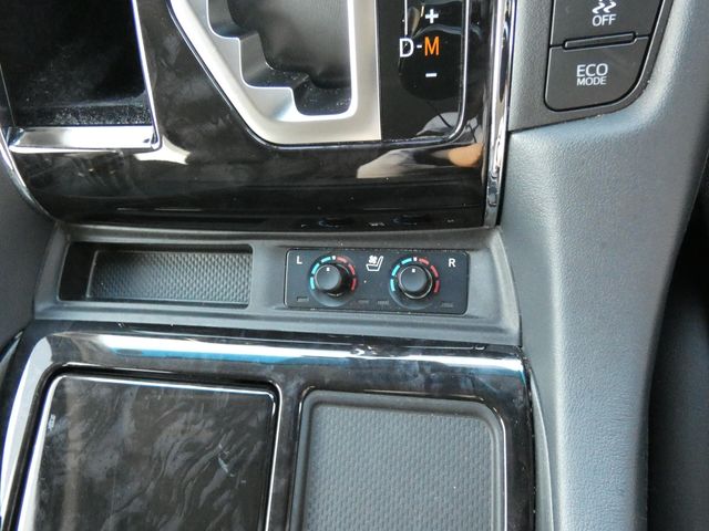 TOYOTA ALPHARD 2018 Image 31