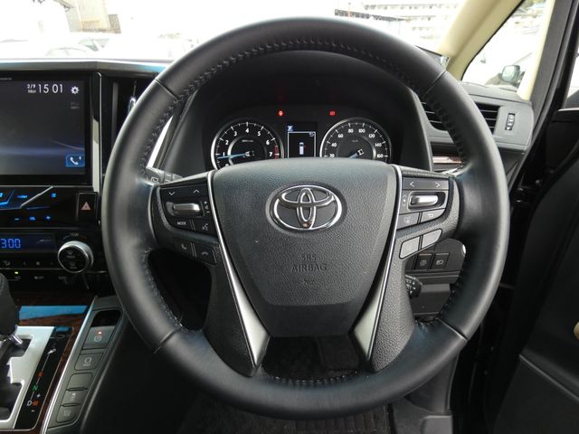 TOYOTA VELLFIRE 2018 Image 31