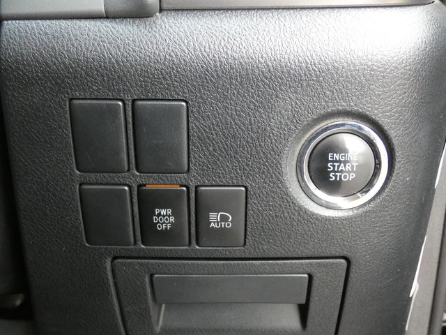 TOYOTA VELLFIRE 2018 Image 31