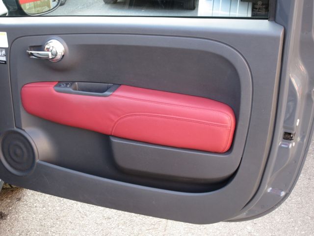 FIAT 500C 2010 Image 31