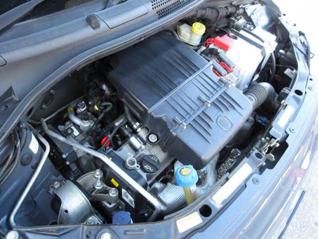 FIAT 500C 2010 Image 31