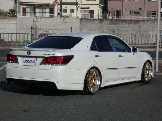 TOYOTA CROWN SEDAN 2014 Image 31