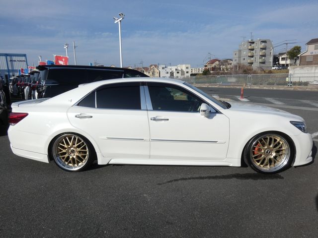 TOYOTA CROWN SEDAN 2014 Image 31