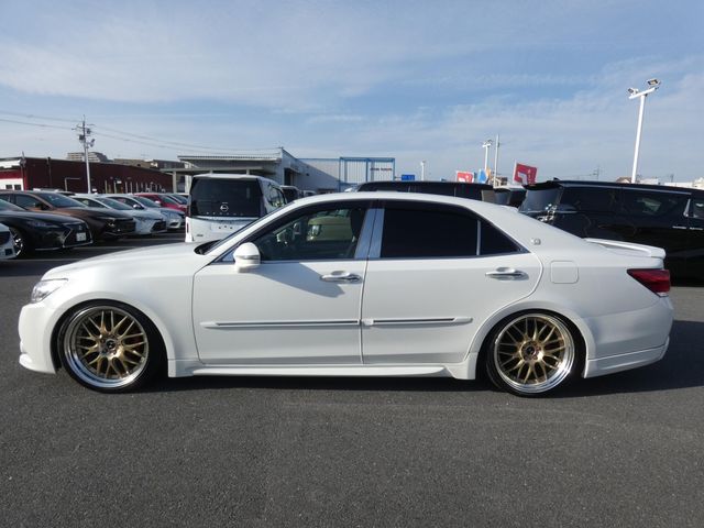 TOYOTA CROWN SEDAN 2014 Image 31