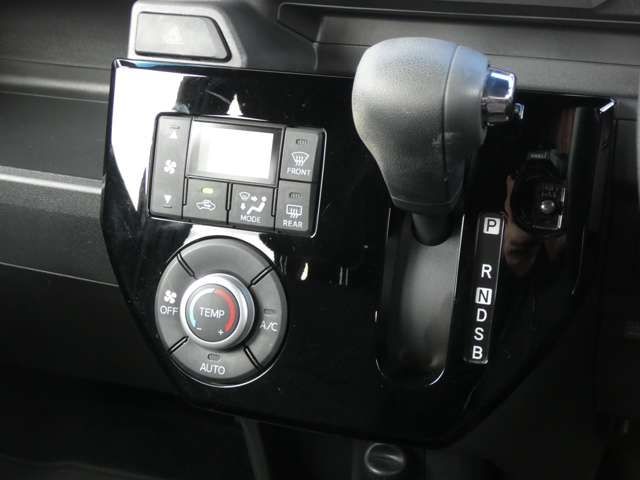 DAIHATSU WAKE 2017 Image 31