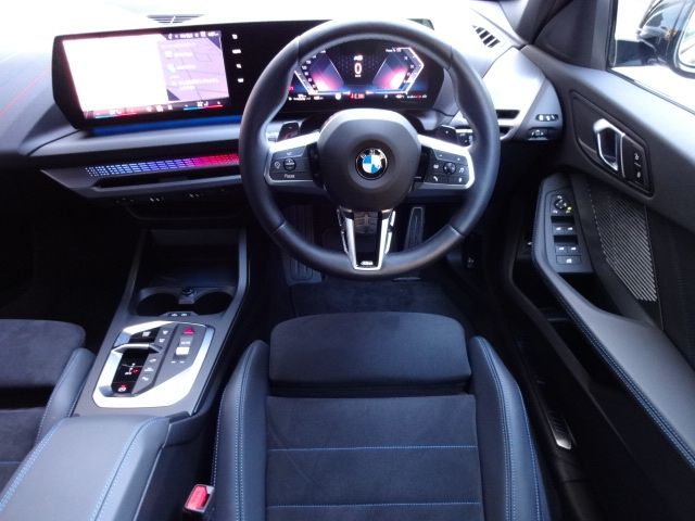 BMW 1SERIES 2025 Image 31