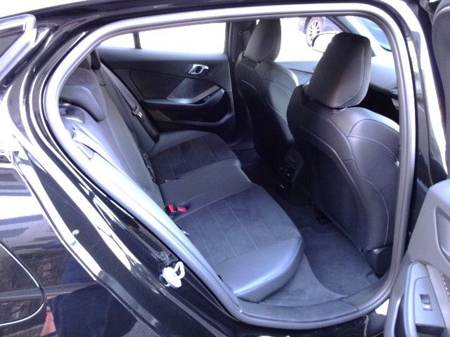 BMW 1SERIES 2025 Image 31