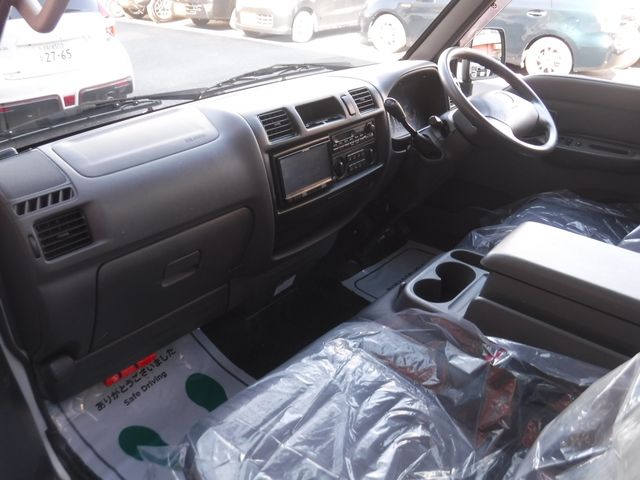 MAZDA BONGO TRUCK 1.15T 2W 2017 Image 31