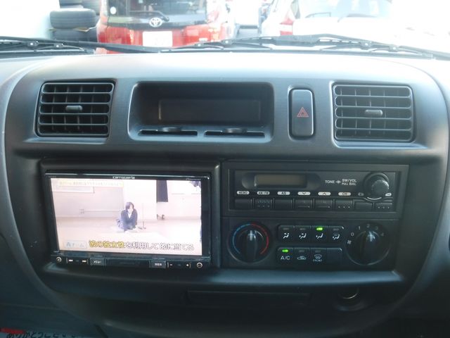 MAZDA BONGO TRUCK 1.15T 2W 2017 Image 31