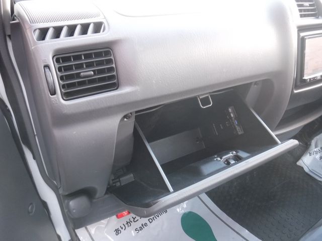 MAZDA BONGO TRUCK 1.15T 2W 2017 Image 31