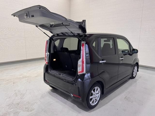 DAIHATSU MOVE CUSTOM 2015 Image 31