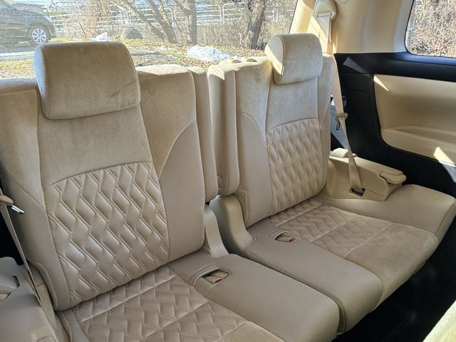 TOYOTA ALPHARD HYBRID 4WD 2018 Image 31