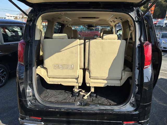 TOYOTA ALPHARD HYBRID 4WD 2018 Image 31