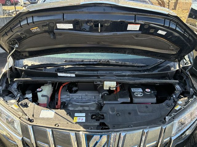 TOYOTA ALPHARD HYBRID 4WD 2018 Image 31
