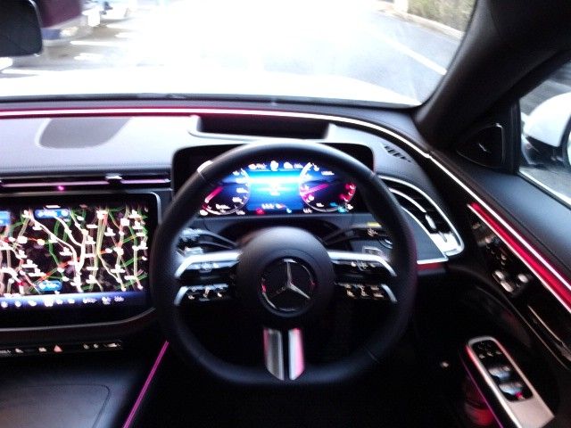 MERCEDES BENZ E CLAS 2025 Image 31