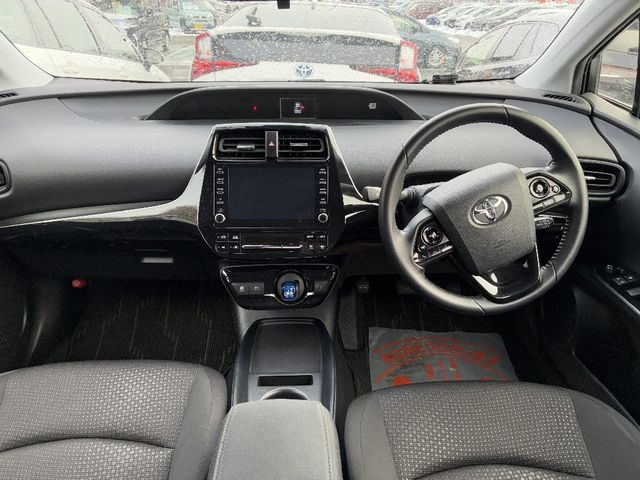 TOYOTA PRIUS 4WD 2022 Image 31