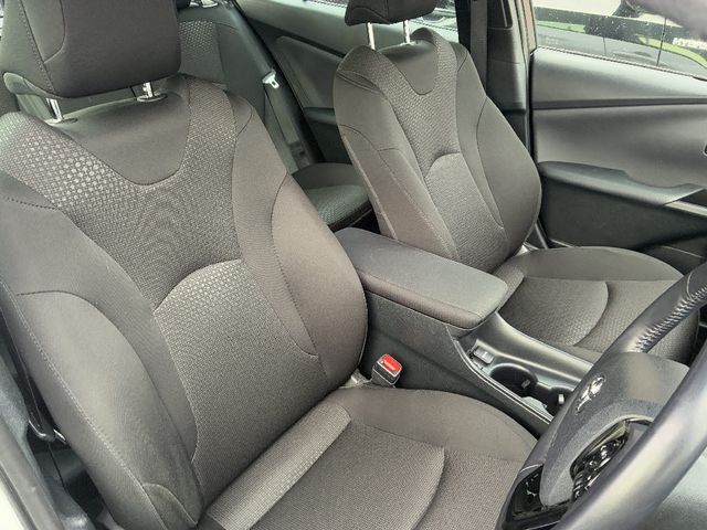 TOYOTA PRIUS 4WD 2022 Image 31