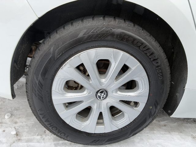 TOYOTA PRIUS 4WD 2022 Image 31