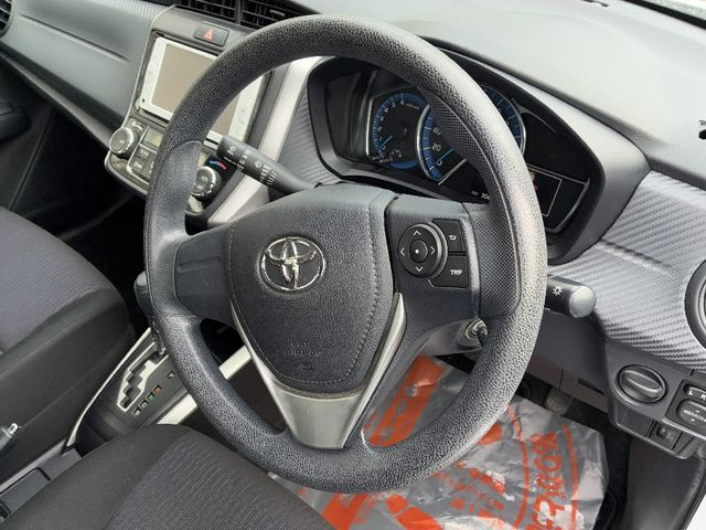 TOYOTA COROLLA FIELDER HYBR 2013 Image 31