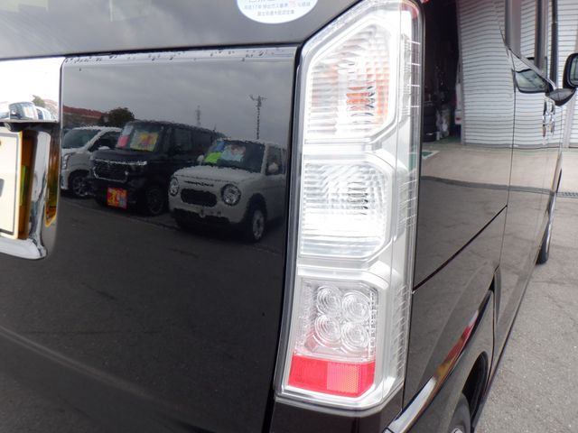 HONDA N BOX 2016 Image 31