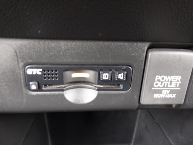 HONDA N BOX 2016 Image 31