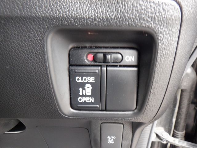 HONDA N BOX 2016 Image 31