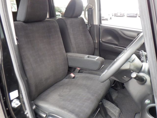 HONDA N BOX 2016 Image 31