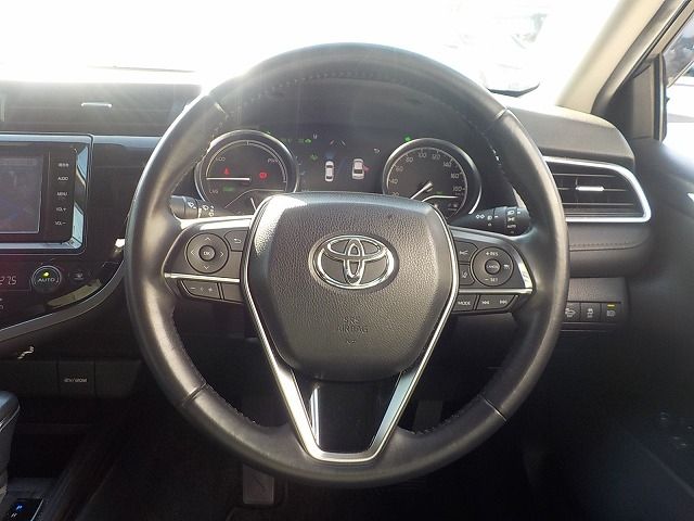 TOYOTA CAMRY HYBRID 2018 Image 31
