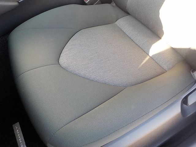 TOYOTA CAMRY HYBRID 2018 Image 31