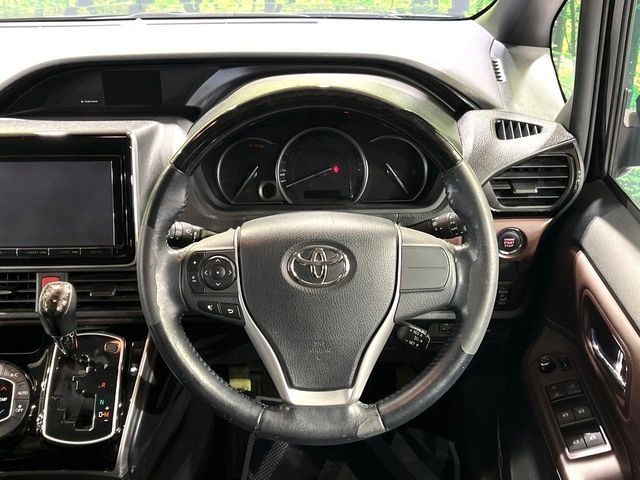 TOYOTA ESQUIRE 2016 Image 31