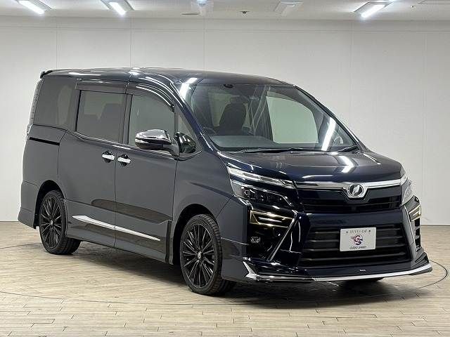 TOYOTA VOXY 2018 Image 31