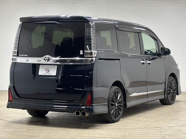 TOYOTA VOXY 2018 Image 31