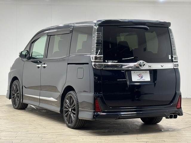 TOYOTA VOXY 2018 Image 31