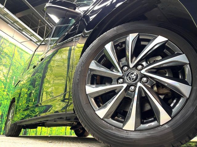 TOYOTA VOXY HYBRID 2023 Image 31