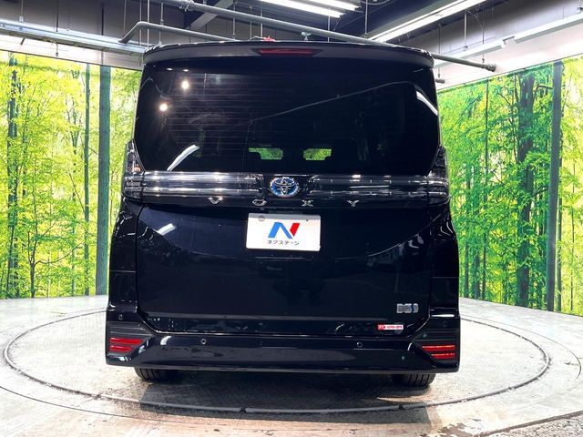 TOYOTA VOXY HYBRID 2023 Image 31