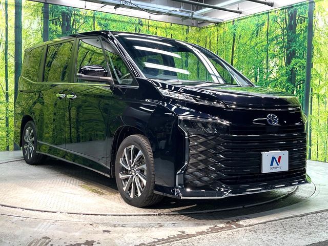 TOYOTA VOXY HYBRID 2023 Image 31