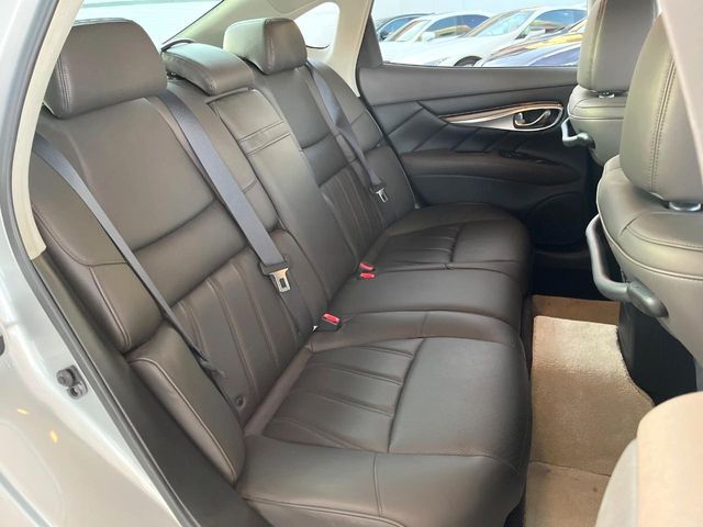 NISSAN FUGA HYBRID 2011 Image 31