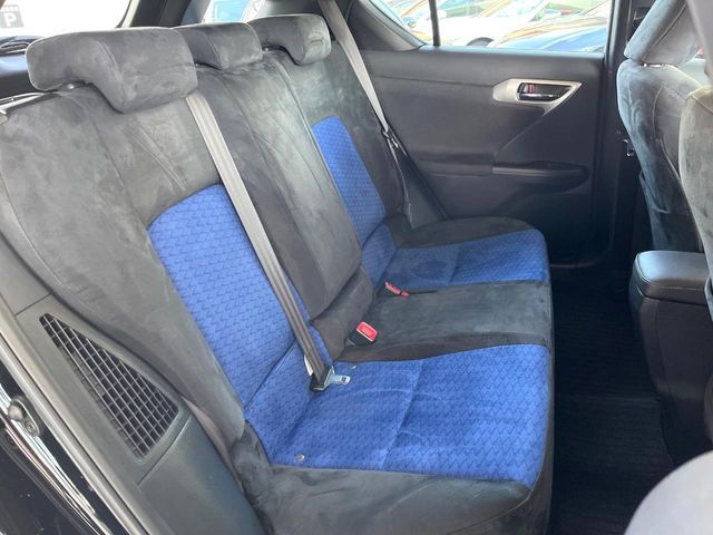 TOYOTA LEXUS CT200H 2012 Image 31