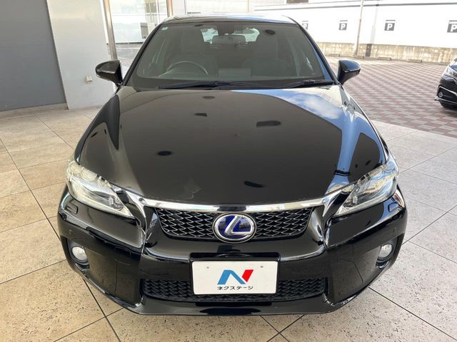 TOYOTA LEXUS CT200H 2012 Image 31