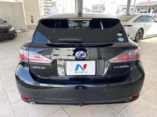 TOYOTA LEXUS CT200H 2012 Image 31