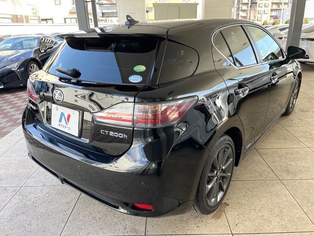 TOYOTA LEXUS CT200H 2012 Image 31