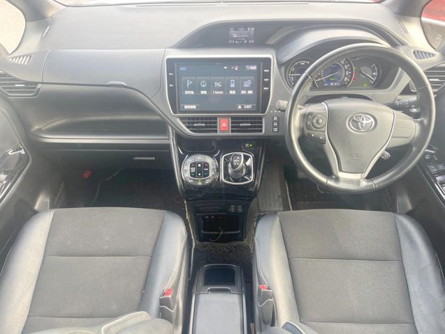 TOYOTA NOAH HYBRID 2018 Image 31