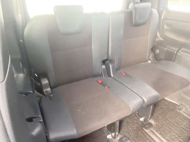 TOYOTA NOAH HYBRID 2018 Image 31