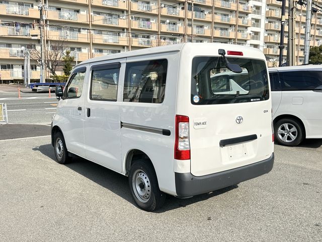 TOYOTA TOWNACE VAN 2WD 2022 Image 31
